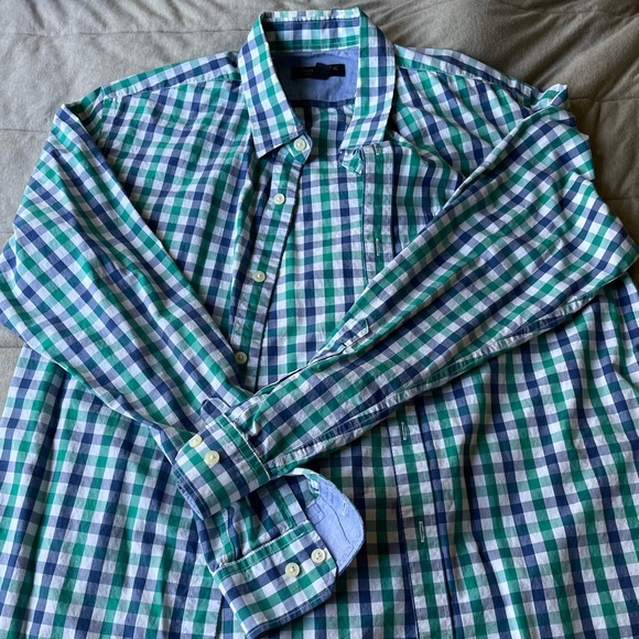 Banana Republic button up bundle - Picture 2 of 4